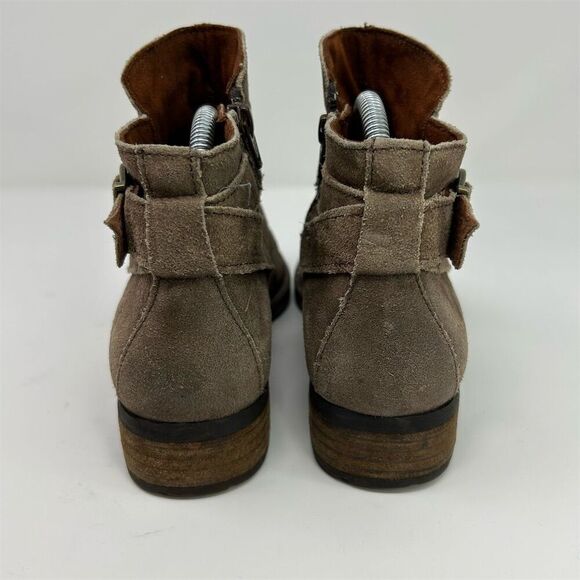 Born Jorgette Women's Heeled Ankle Booties Tan Taupe Brown Suede Size 8 Buckle - Picture 9 of 14